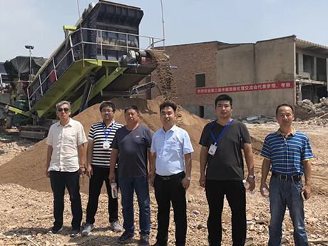 移动式建筑垃圾破碎机：建筑垃圾处理的革新力量