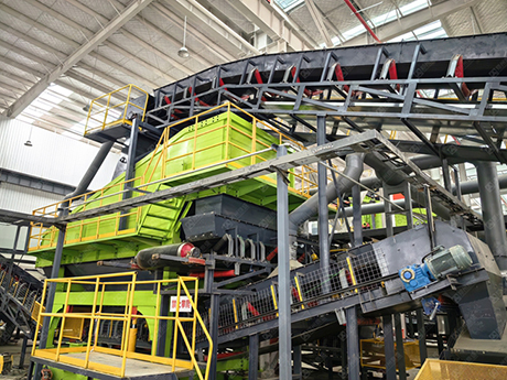 如何确定建筑垃圾综合处置项目的经济成本？