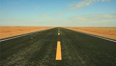 建筑垃圾处理：建筑垃圾铺就高速公路