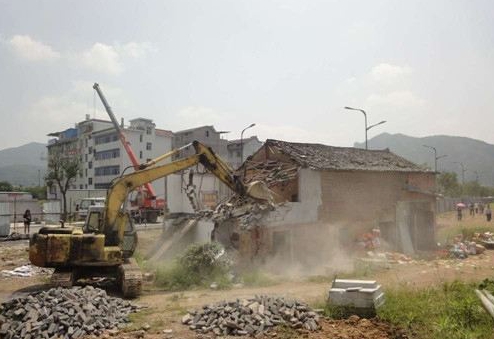 农村翻建现象日益增多，建筑垃圾该怎么处理